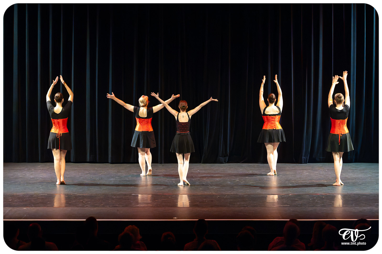 ECOLE DE DANSE CÉCILE ADAMOW